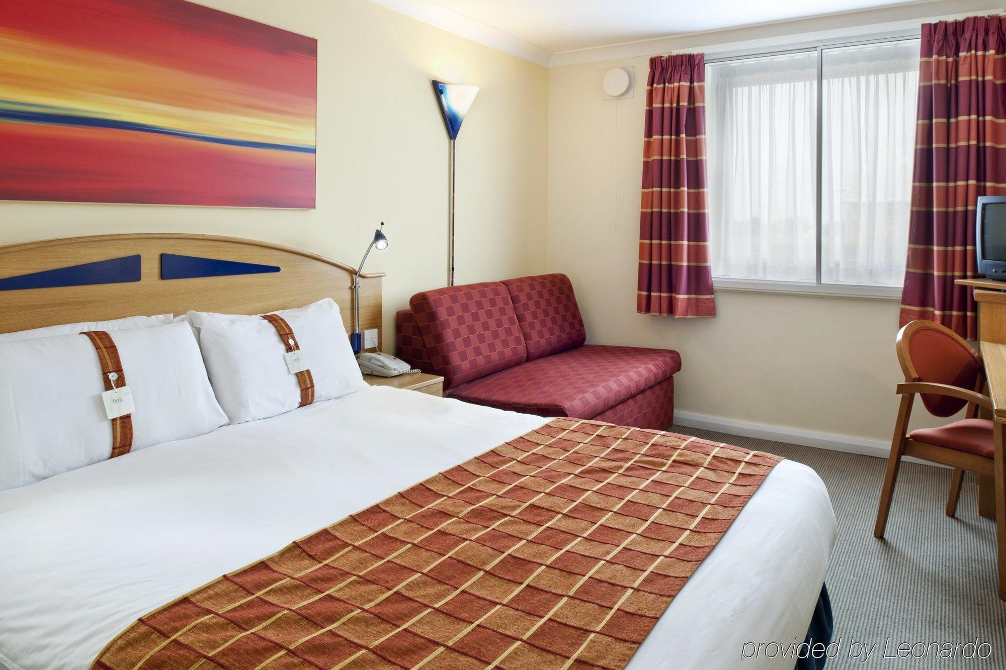 Holiday Inn Express East Midlands Airport By Ihg Castle Donington Quarto foto