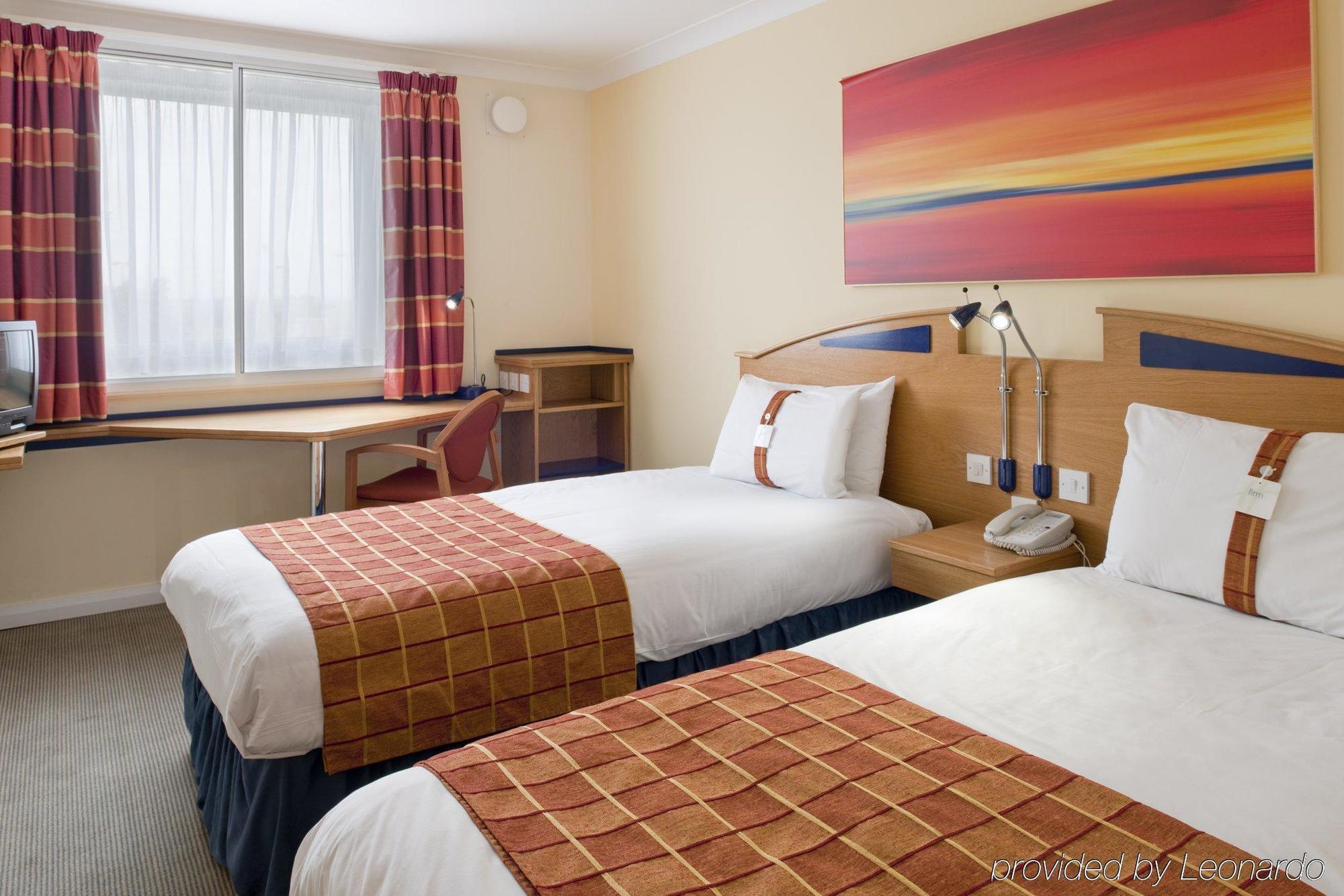 Holiday Inn Express East Midlands Airport By Ihg Castle Donington Quarto foto